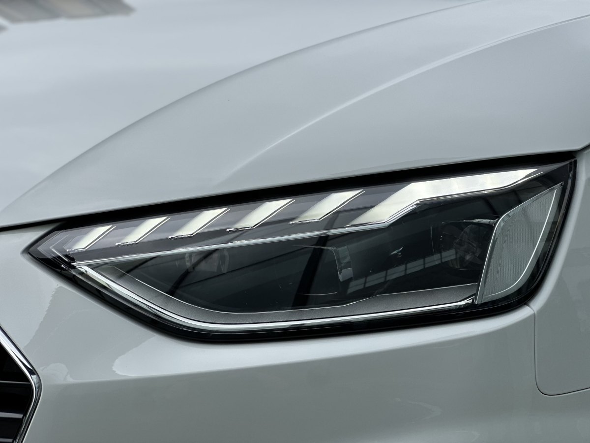 奧迪 奧迪A4L  2020款 40 TFSI 豪華動感型圖片