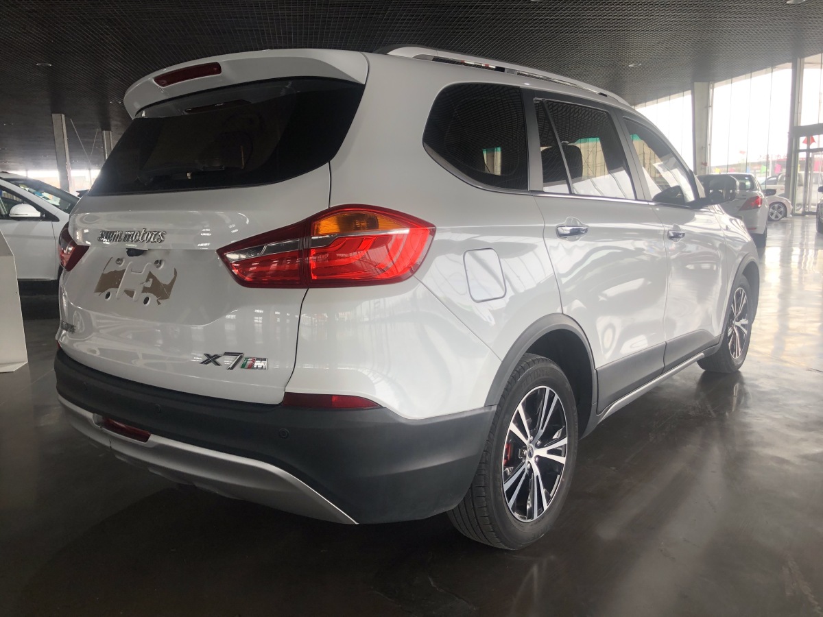 swm斯威 swm斯威x7 2016款 1.8l 手動豪華型 7座圖片