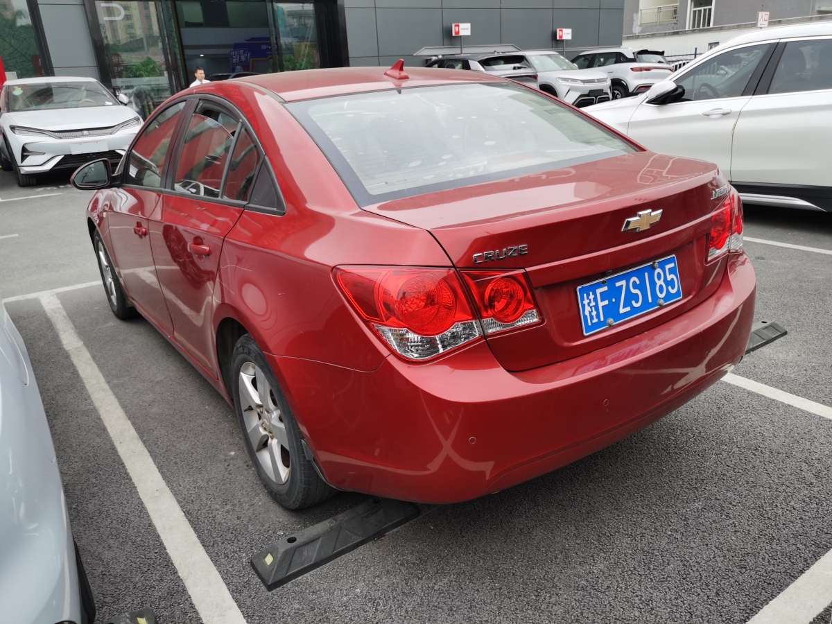 雪佛兰 科鲁兹  2011款 1.6L SE AT图片