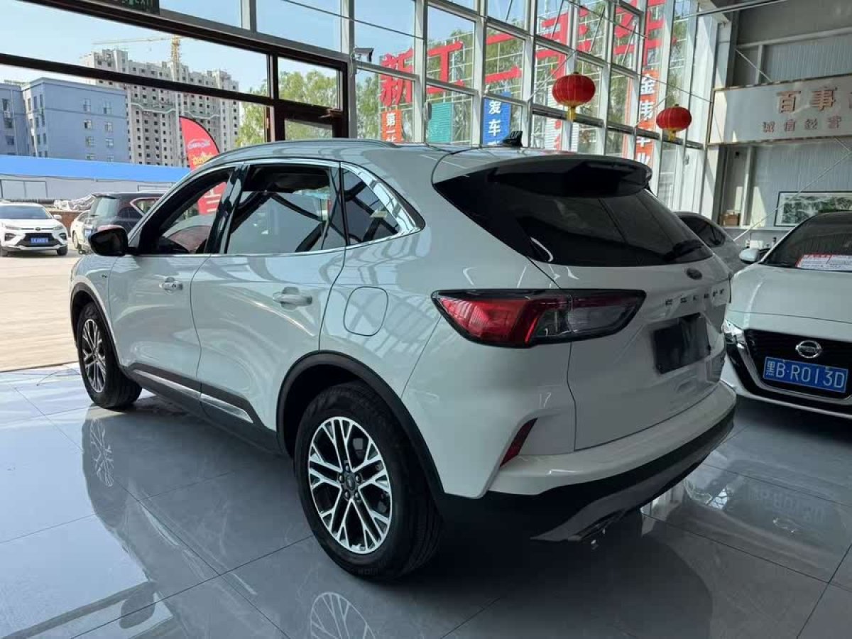 福特 銳際  2024款 EcoBoost 245 兩驅(qū)耀享款圖片