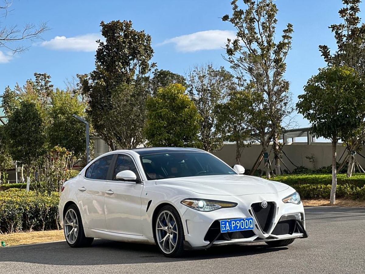 阿爾法·羅密歐 Giulia  2017款 2.0T 200HP 豪華版圖片