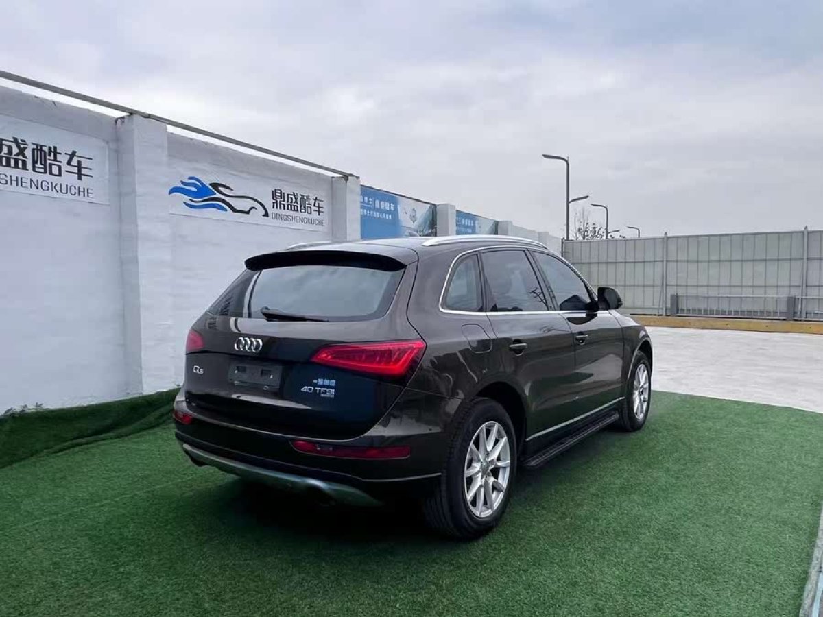 奧迪 奧迪Q5  2015款 40 TFSI 進(jìn)取型圖片