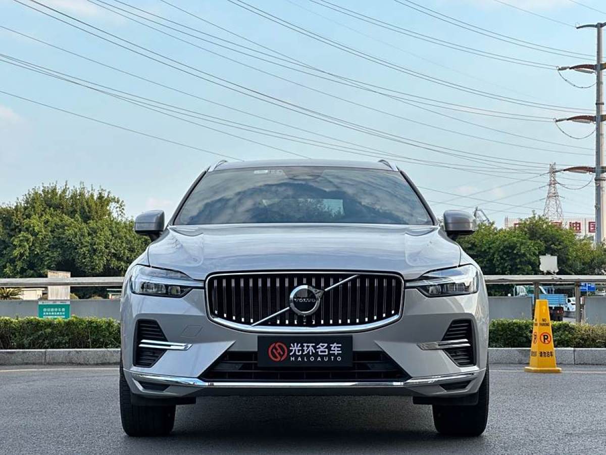 2022年2月沃爾沃 XC60  2022款 B5 四驅(qū)智遠(yuǎn)豪華版