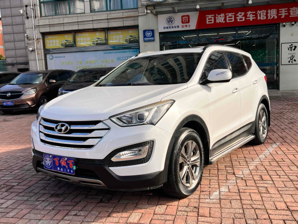 现代 胜达  2013款 2.4L 自动两驱舒适型