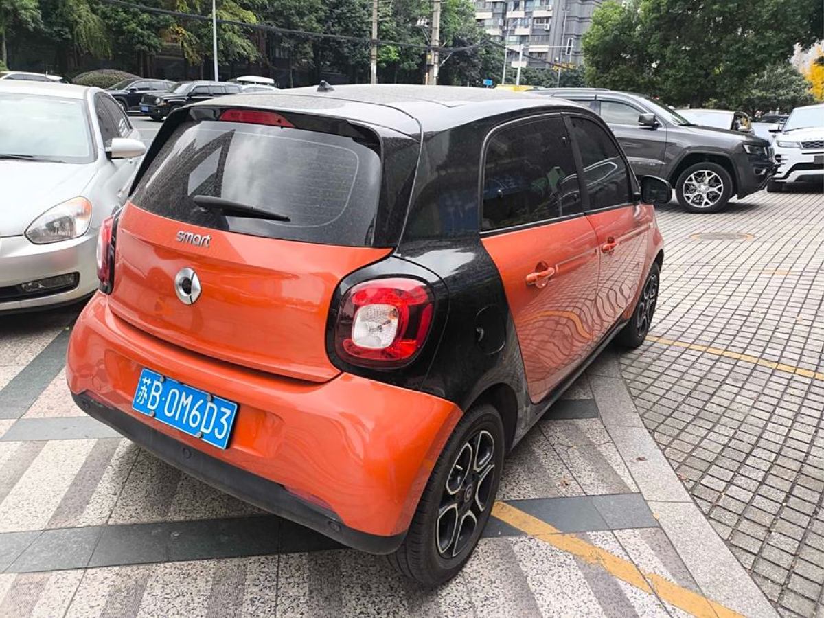 smart forfour  2018款 0.9T 66千瓦先鋒版圖片