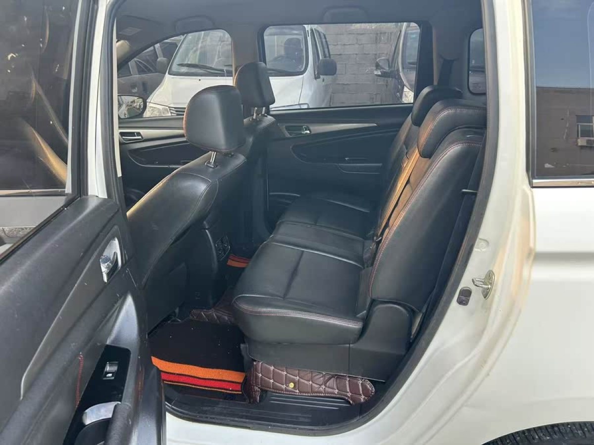 長安歐尚 A600  2016款 1.5L 手動精英型7座圖片