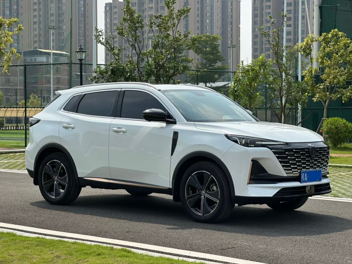 2022年6月長(zhǎng)安 CS55 PLUS  2022款 第二代 1.5T DCT尊貴型