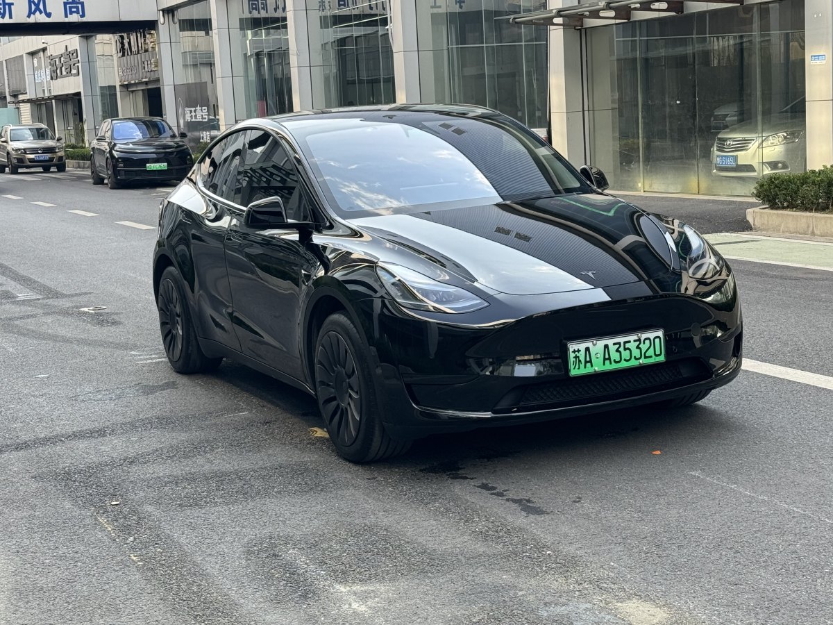 特斯拉 Model 3  2023款 煥新版 后輪驅(qū)動(dòng)圖片