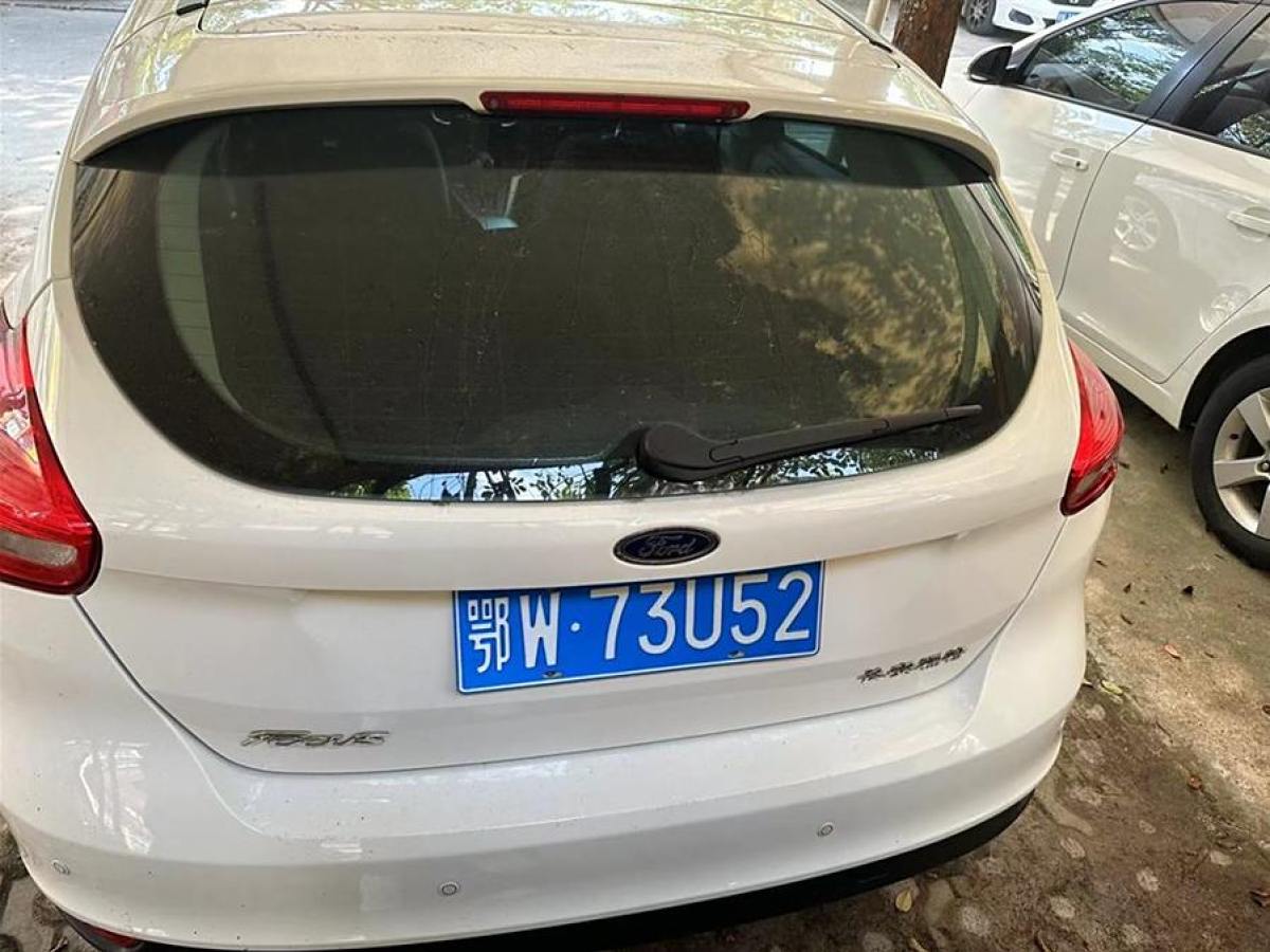 福特 ?？怂? 2018款 兩廂經(jīng)典 1.6L 自動舒適型智行版圖片