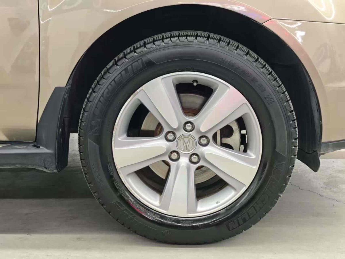 謳歌 MDX  2011款 3.7 標(biāo)準(zhǔn)尊享運(yùn)動(dòng)版圖片