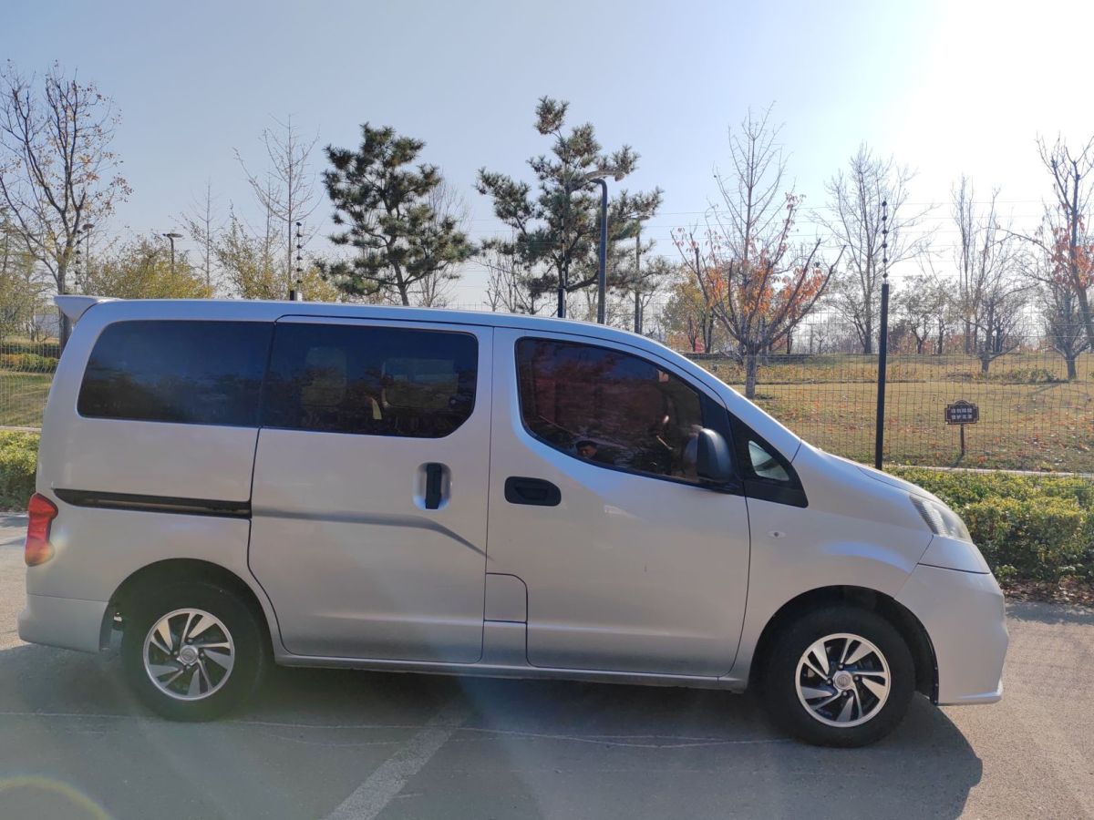 日产 NV200  2016款 改款 1.6L CVT尊享型图片