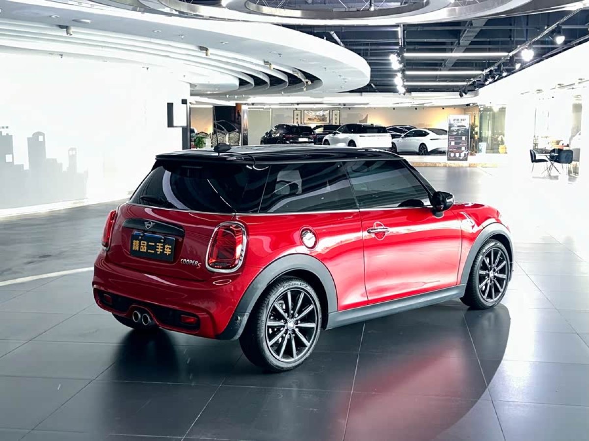 MINI MINI  2021款 2.0T COOPER S 經(jīng)典派圖片