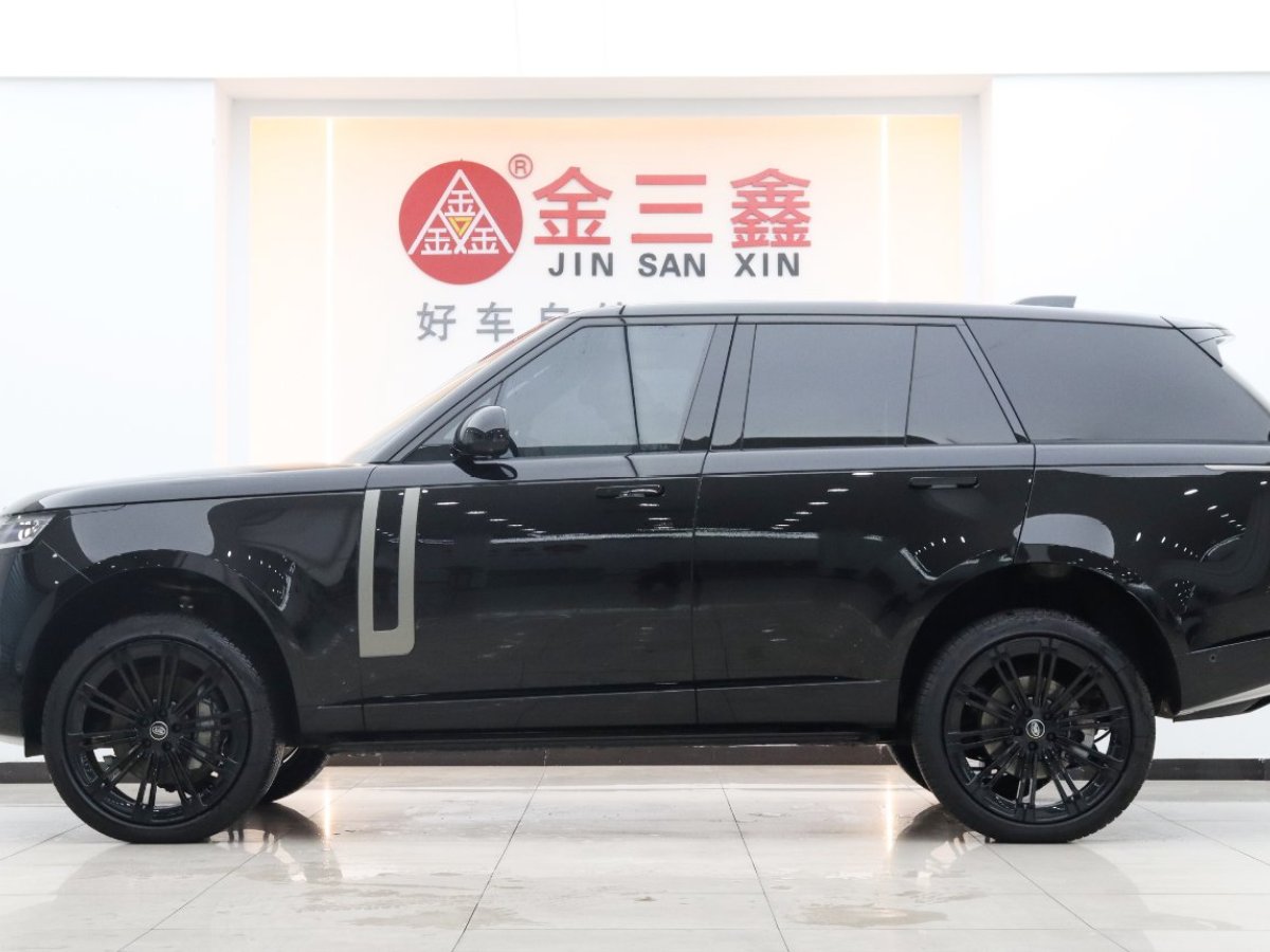 路虎 揽胜  2024款 3.0 L6 360PS 盛世版图片