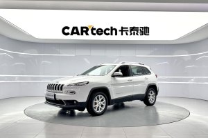 自由光 Jeep 2.0L 優(yōu)越版