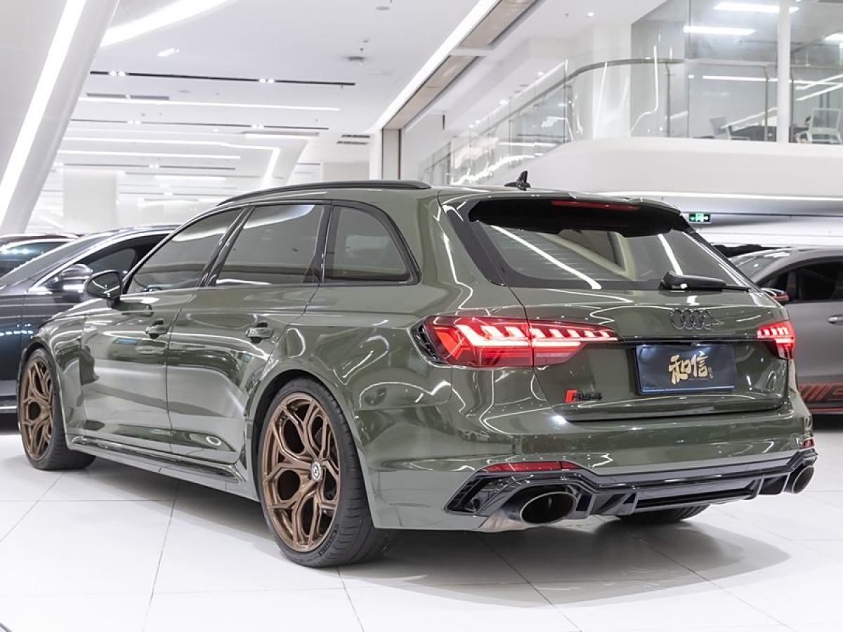 奧迪 奧迪RS 4  2023款 RS4 Avant 黑曜版圖片