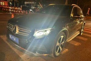 奔驰GLC 奔驰 GLC 200 4MATIC