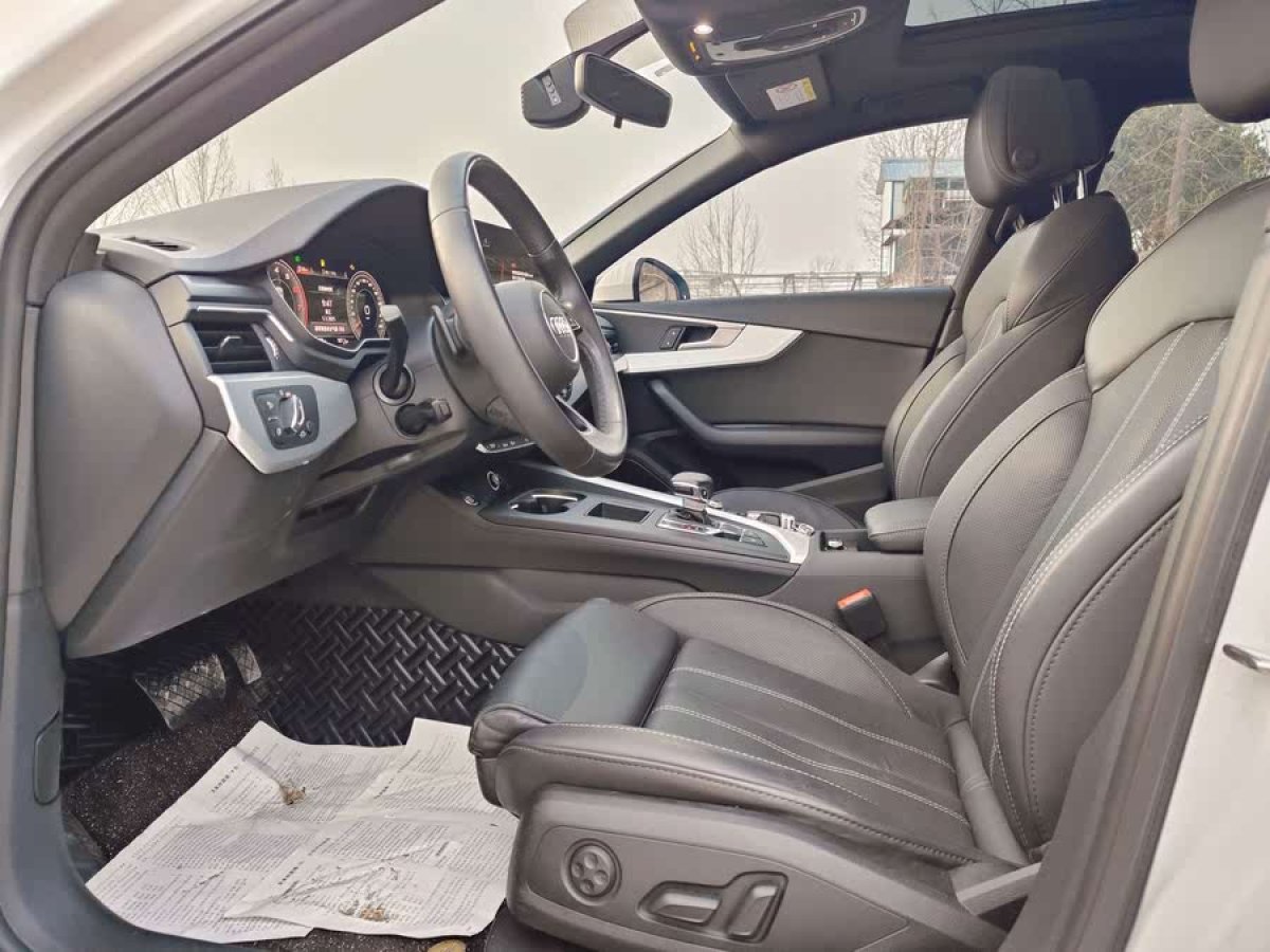 奧迪 奧迪A4L  2023款 40 TFSI 時(shí)尚動(dòng)感型圖片