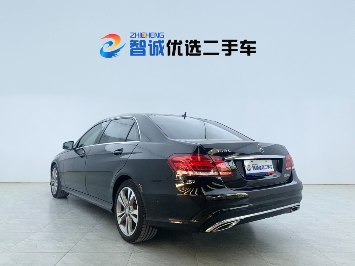 奔馳 奔馳E級(jí)  2013款 E 300 L 優(yōu)雅型圖片