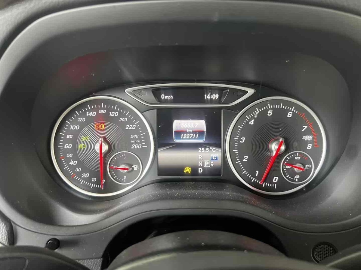 奔驰 奔驰B级  2018款 B 200 动感型图片