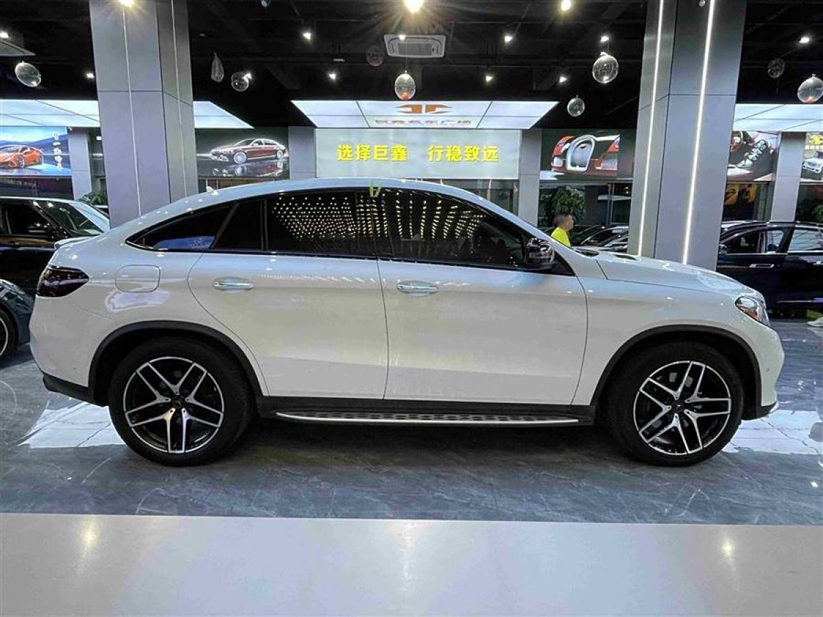 奔馳 奔馳GLE轎跑 AMG  2018款 AMG GLE 43 4MATIC 轎跑SUV 幻橙特別版圖片