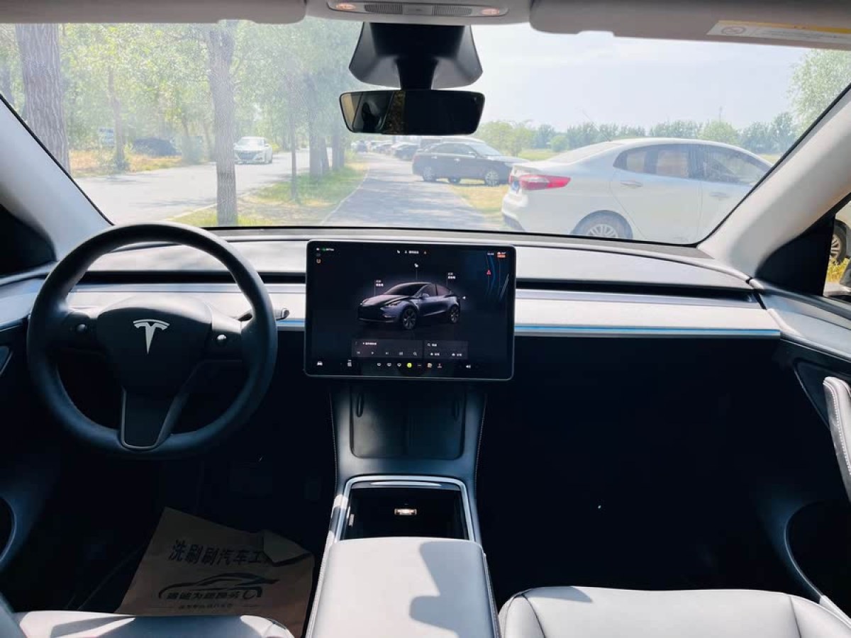 特斯拉 Model Y  2024款 后輪驅(qū)動(dòng)版圖片