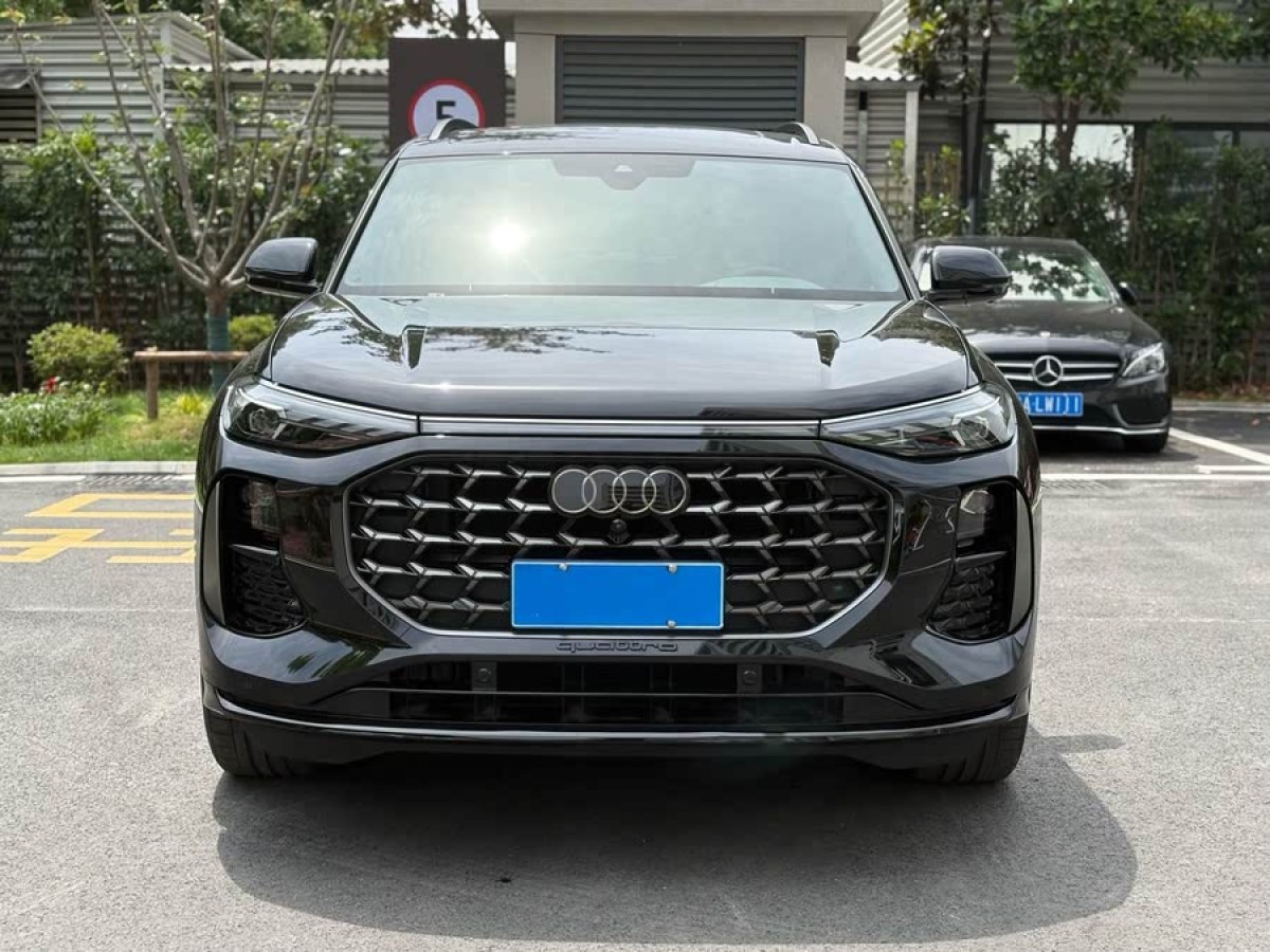 奧迪 奧迪Q6  2022款 50 TFSI quattro 行云型 飛騎套裝圖片
