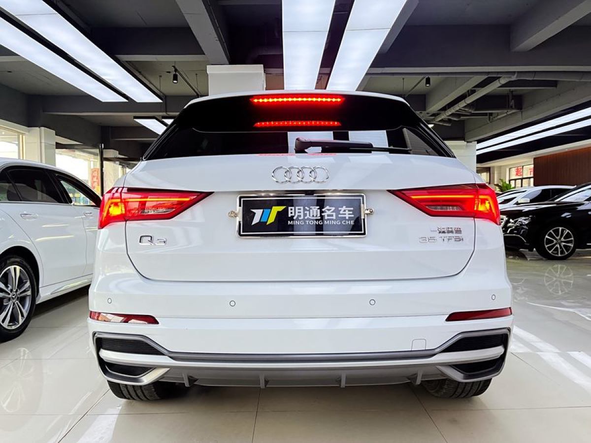 奧迪 奧迪Q3  2022款 35 TFSI 時尚動感型圖片