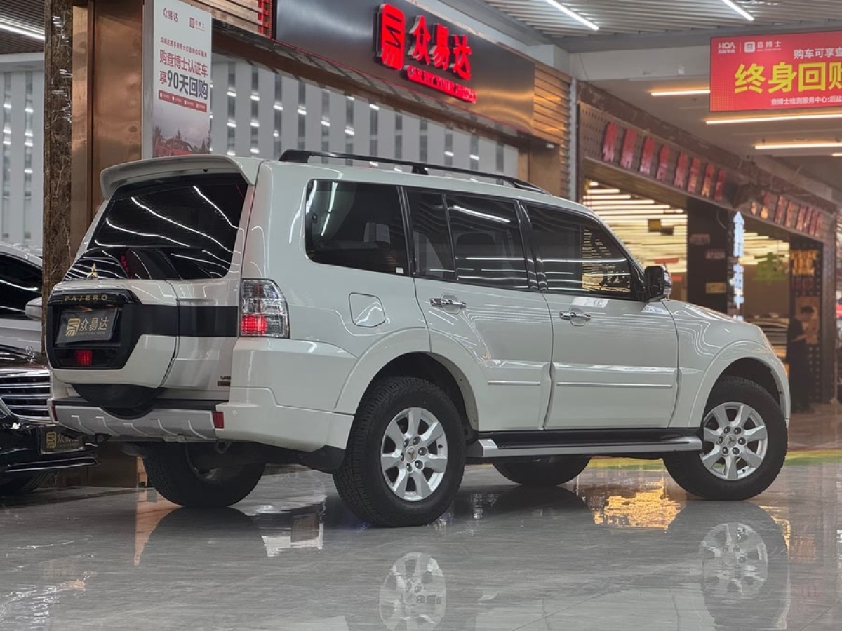 三菱 帕杰羅  2019款 3.0L 自動尊貴版圖片