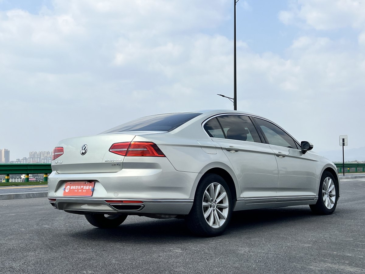 大眾 邁騰  2019款  330TSI DSG 領(lǐng)先型 國(guó)VI圖片