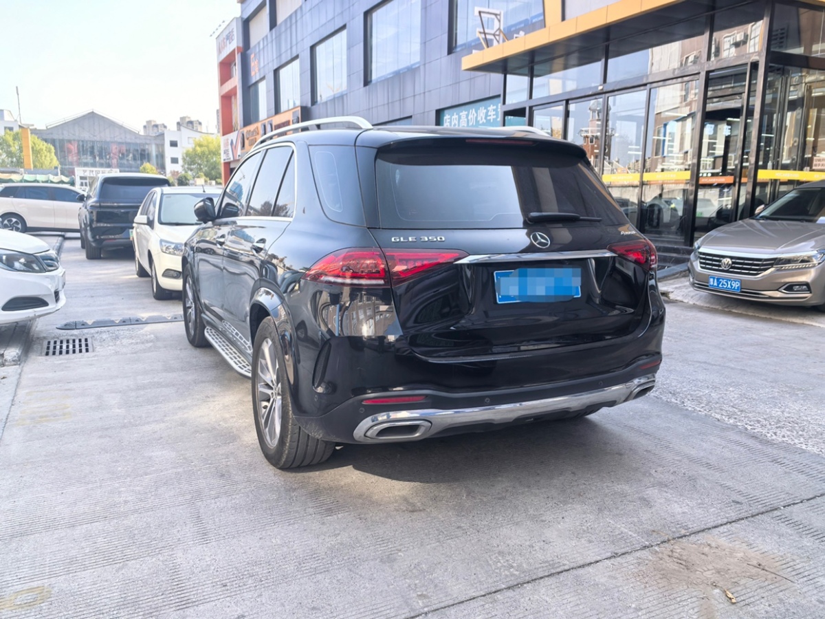 奔馳 奔馳GLE  2021款 GLE 350 4MATIC 時(shí)尚型圖片