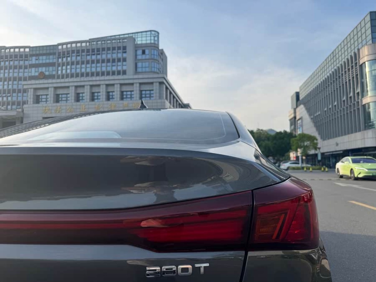 長安 逸動  2024款 PLUS 藍鯨NE 1.4T GDI DCT高能版圖片