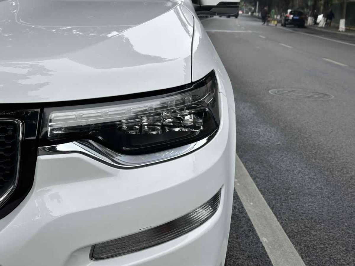 Jeep 大指揮官  2018款 2.0T 兩驅(qū)進(jìn)享版 國VI圖片