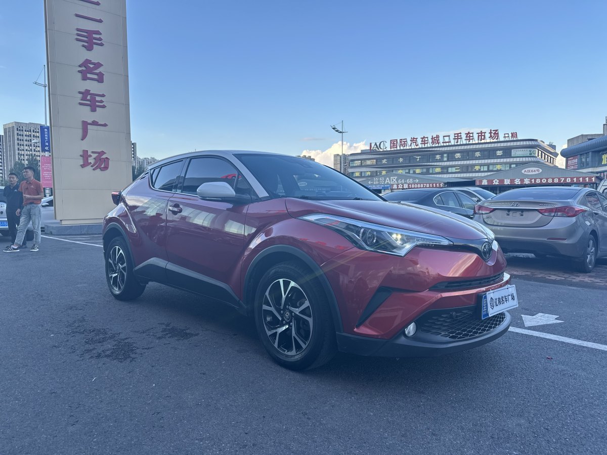 豐田 C-HR  2018款 2.0L 領(lǐng)先版 國V圖片