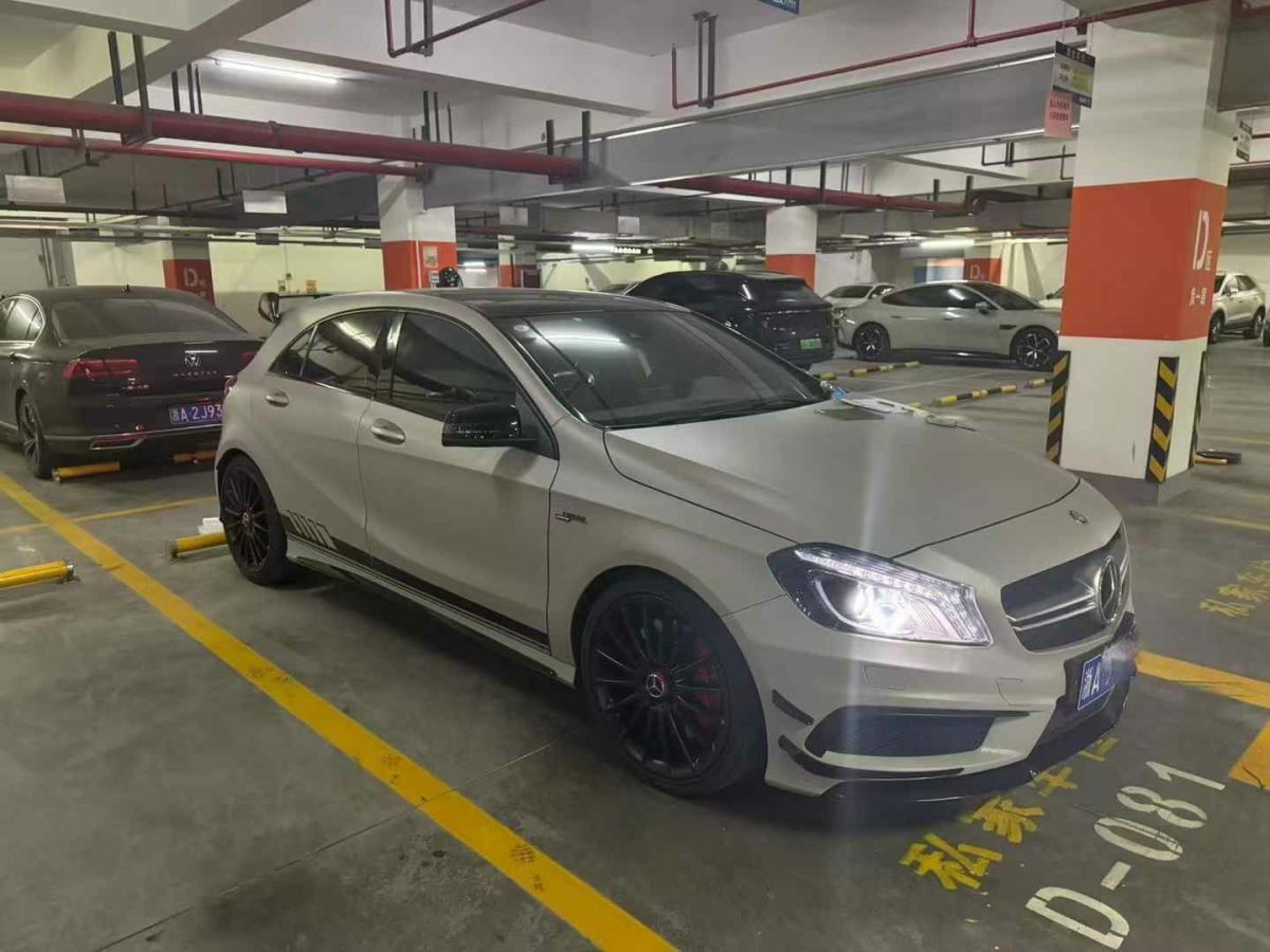 奔馳 奔馳CLA級AMG  2015款 AMG CLA 45 4MATIC圖片