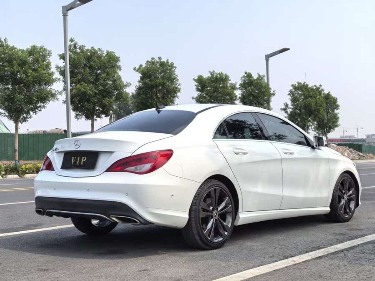 奔馳 奔馳GLC  2016款 GLC 260 4MATIC 動(dòng)感型圖片