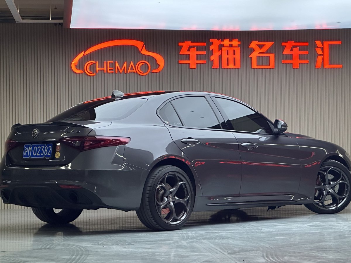 阿爾法·羅密歐 Giulia  2017款 2.0T 280HP 豪華版圖片