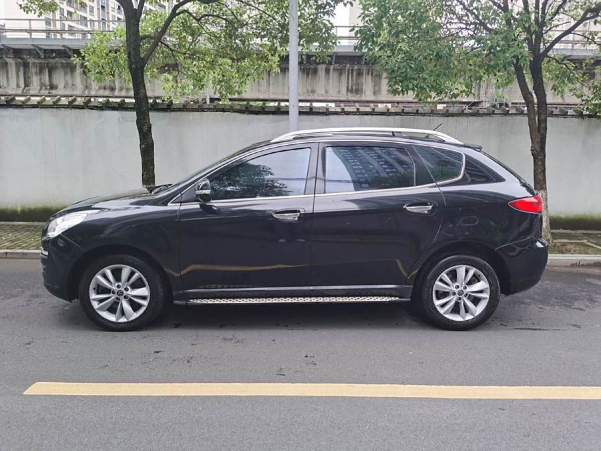 納智捷 大7 SUV  2012款 鋒芒限量版 2.2T 兩驅(qū)智慧型圖片