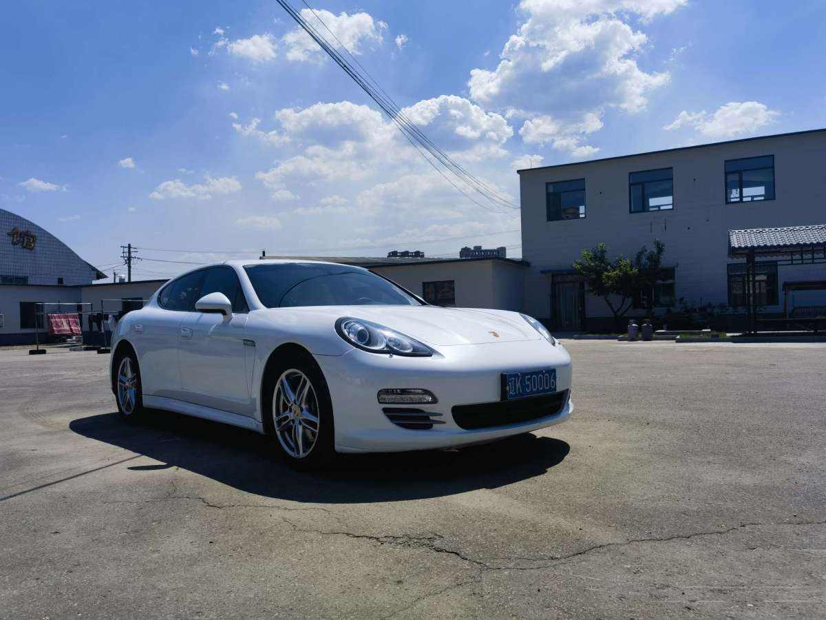 2014年3月保時(shí)捷 Panamera  2013款 Panamera 4 Platinum Edition 3.6L