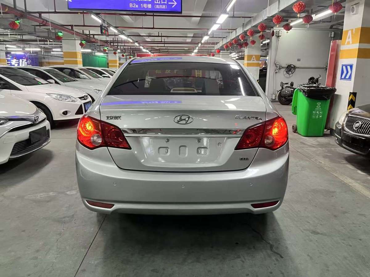 現(xiàn)代 悅動  2011款 1.6L 自動豪華型圖片