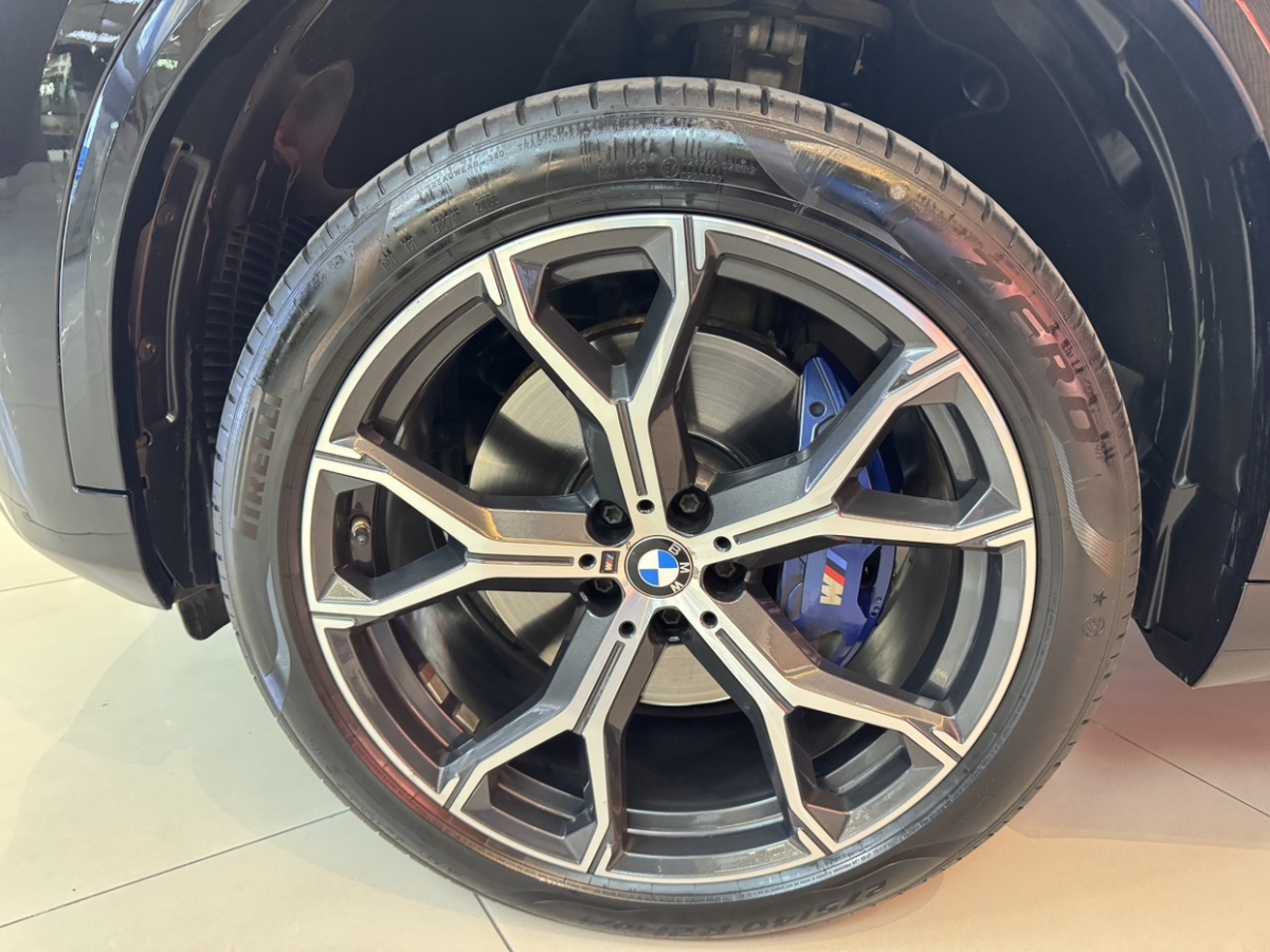 寶馬 寶馬X5  2020款 xDrive40i 尊享型 M運(yùn)動(dòng)套裝圖片