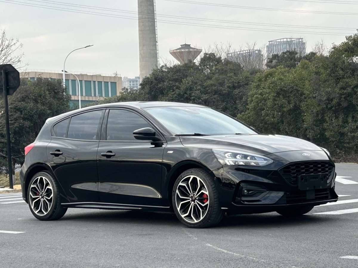 福特 ?？怂? 2021款 兩廂 EcoBoost 180 自動(dòng)ST Line圖片