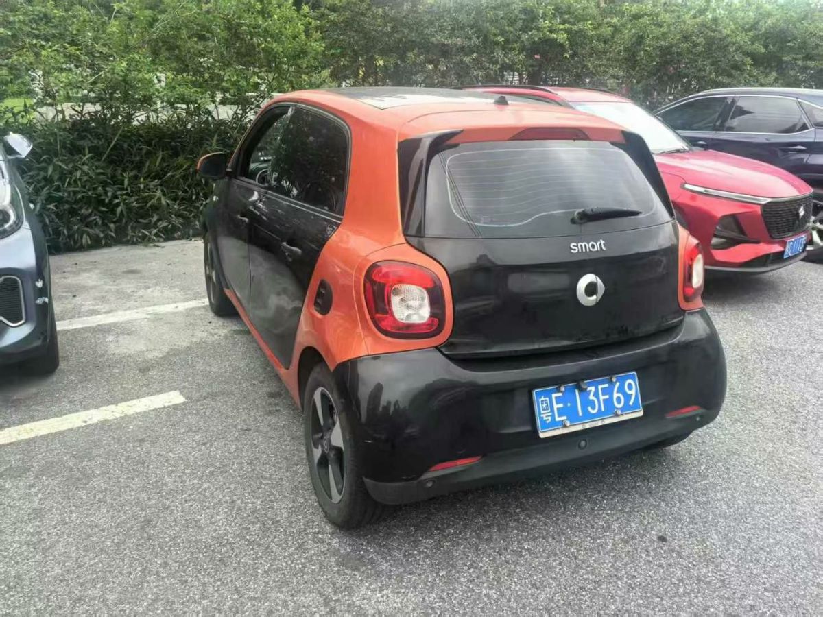 smart forfour 圖片