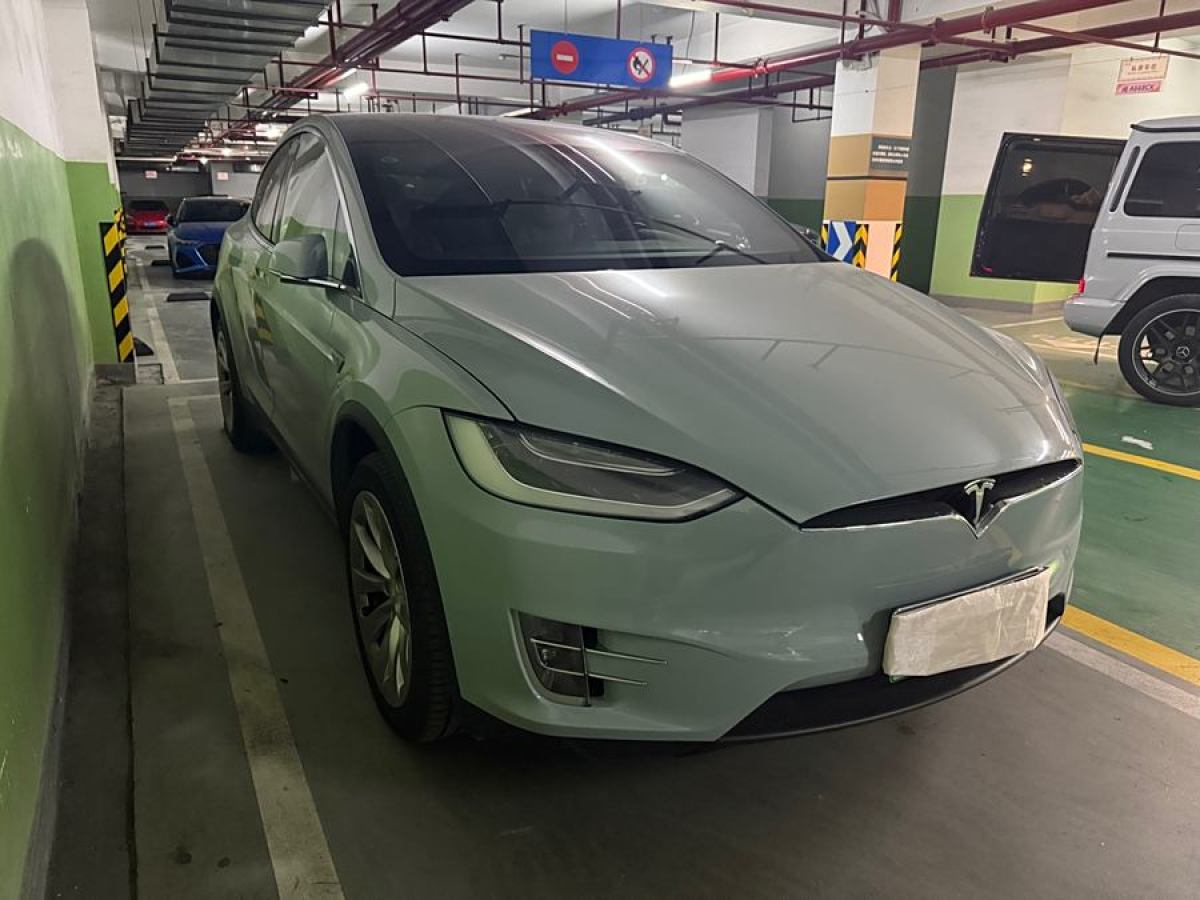 特斯拉 Model X  2016款 Model X 90D圖片