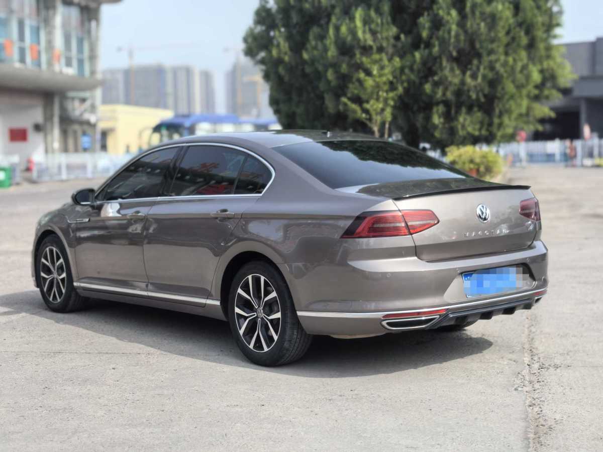 大众 迈腾  2017款 330TSI DSG 豪华型图片