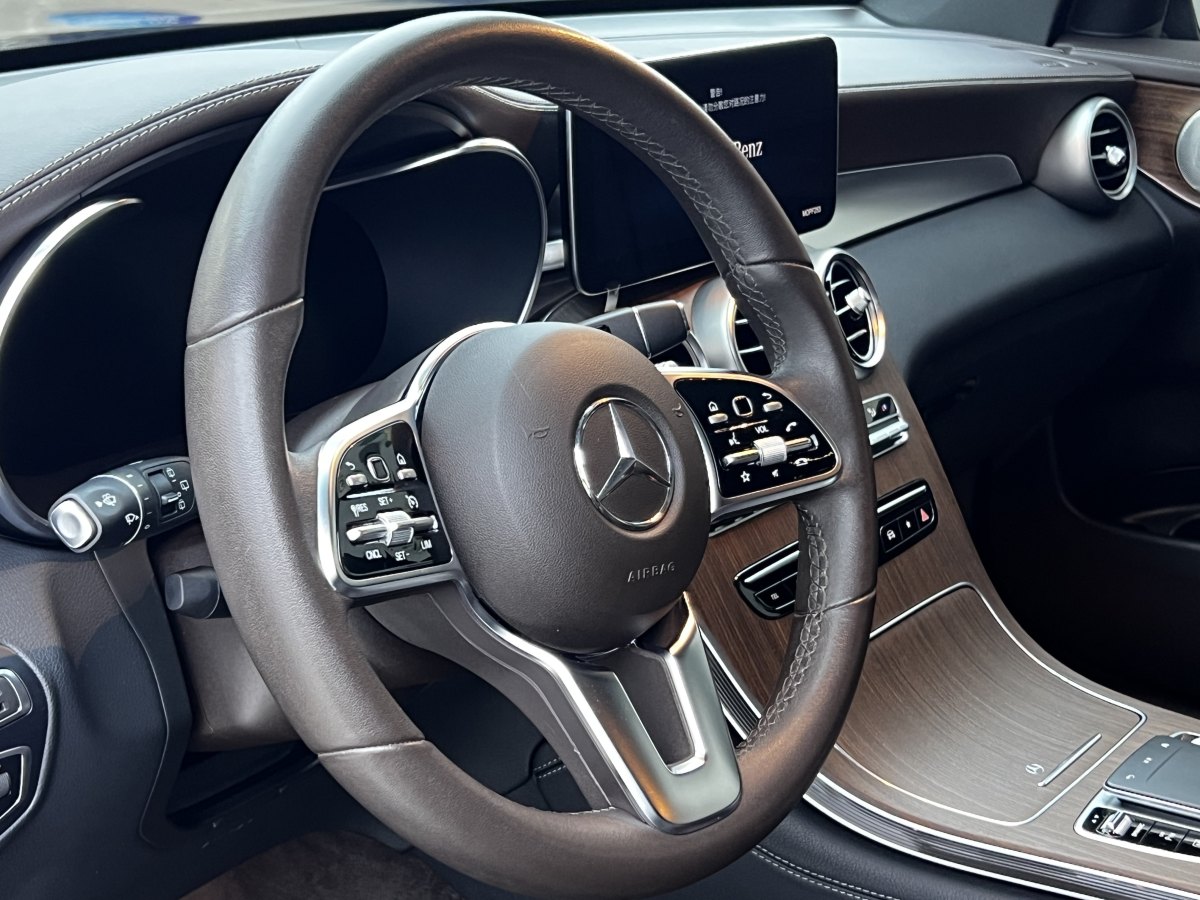 奔馳 奔馳GLC  2018款 改款 GLC 300 4MATIC 豪華型圖片