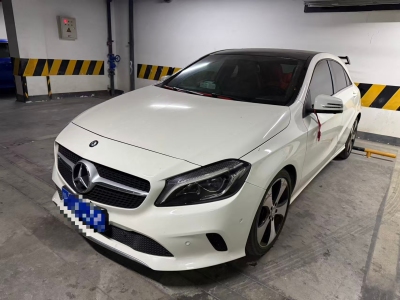 奔馳 奔馳A級  2019款 A 200 L 運動轎車