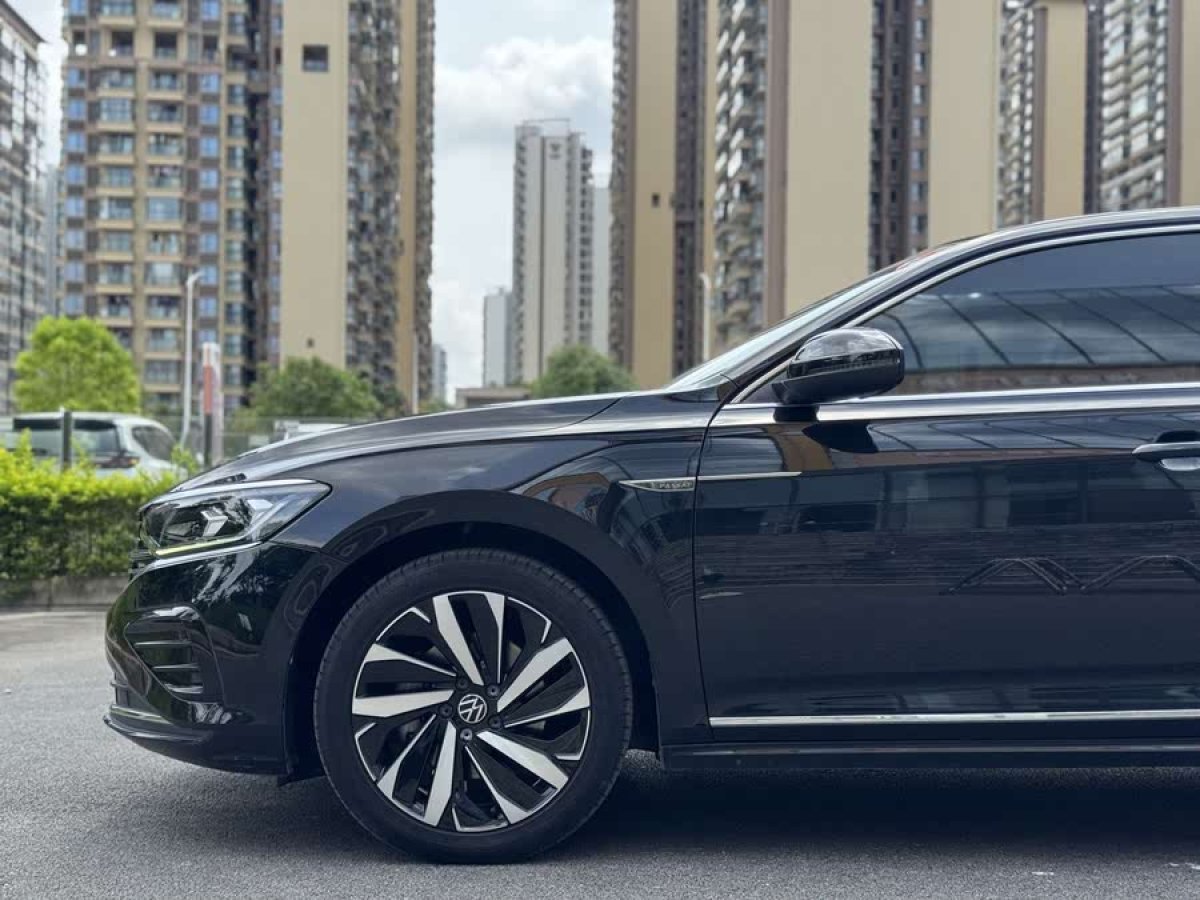 大眾 帕薩特  2022款 330TSI 精英版圖片