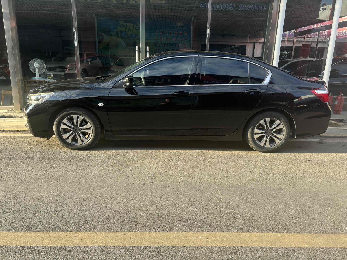 本田 雅阁  2015款 2.0L LX 舒适版图片