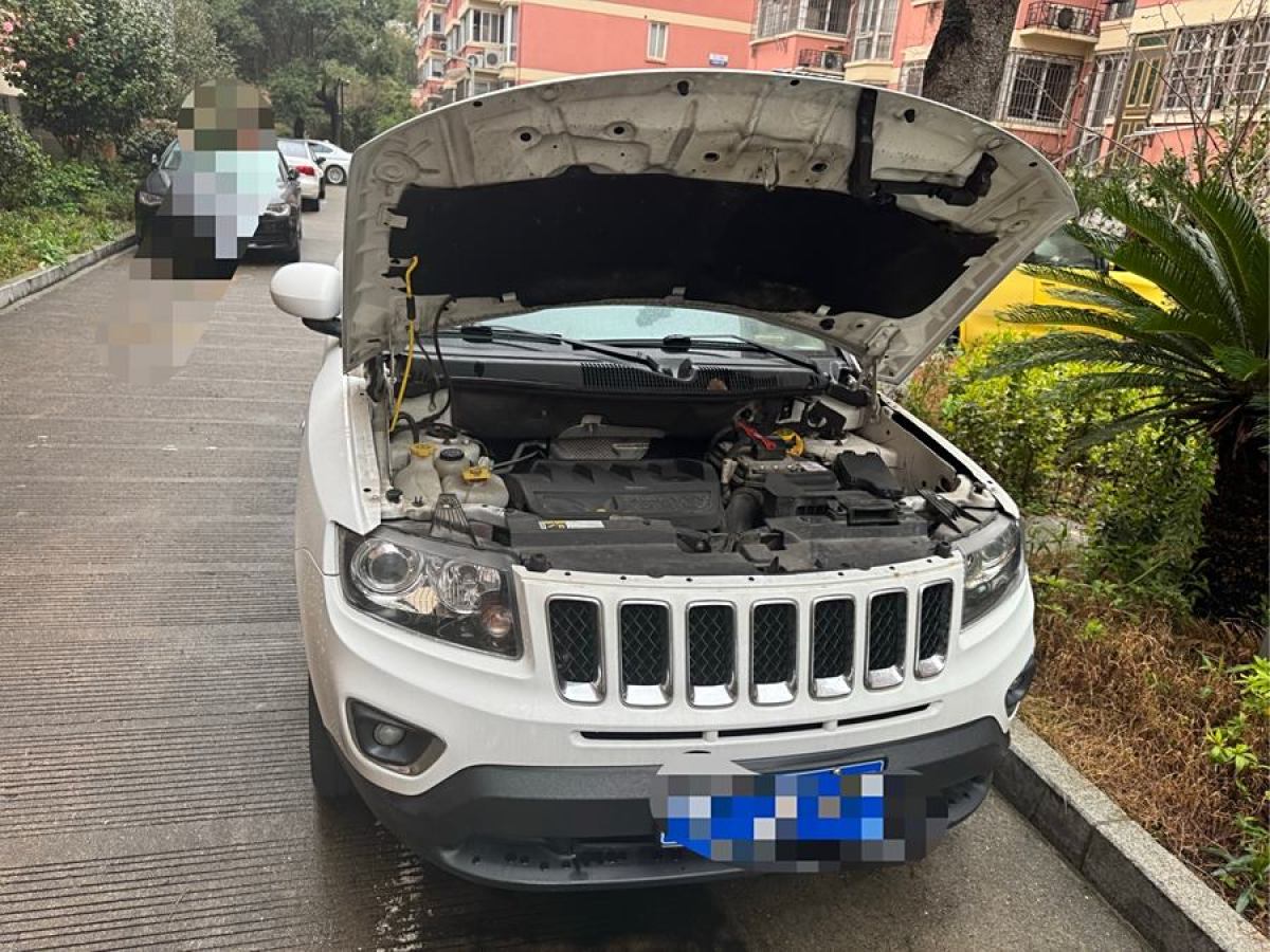 Jeep 指南者  2014款 改款 2.4L 四驅(qū)舒適版圖片