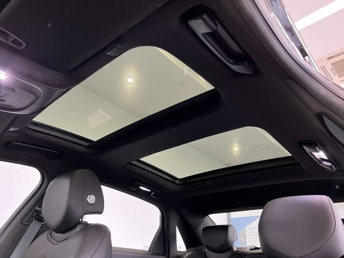 凱迪拉克 CT6  2019款 28T 時(shí)尚型圖片